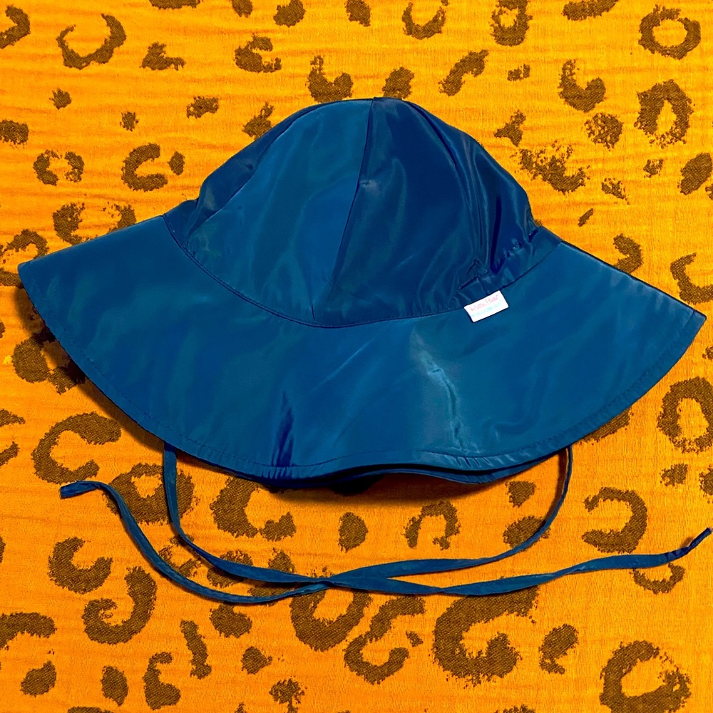 Ruffle Butts Swim Hat 🌊